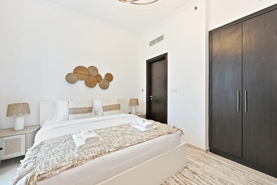 Apartment, Balcony, City View | Iron/ironing board, free WiFi