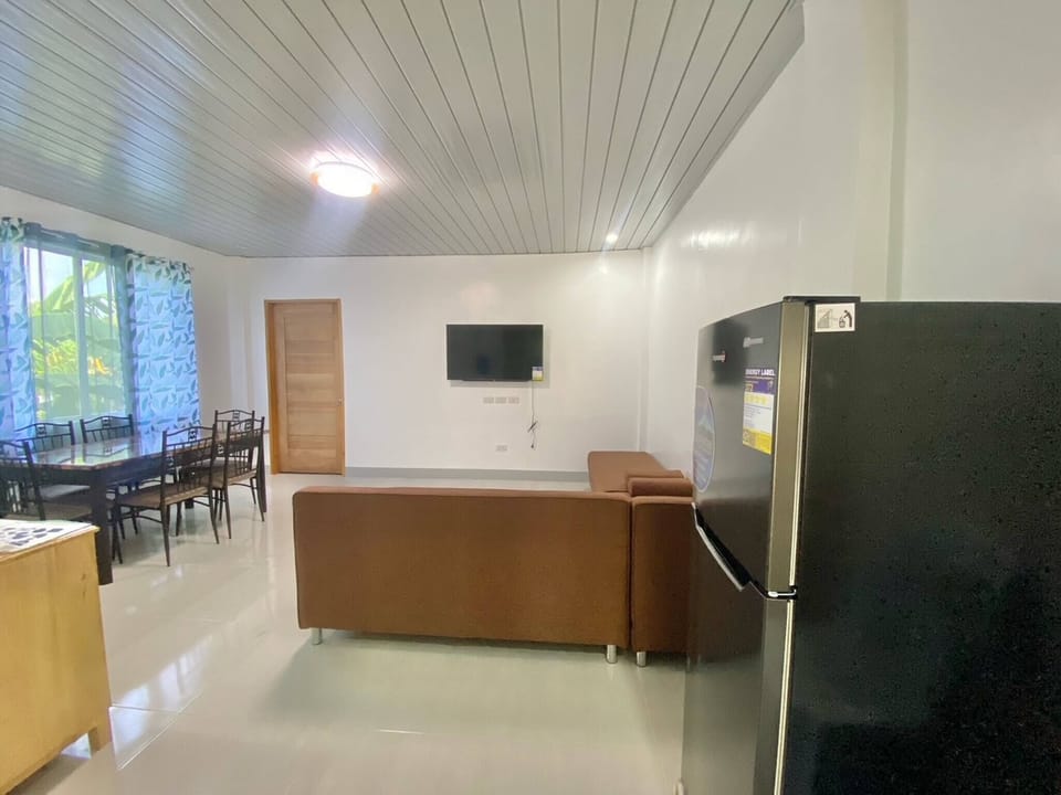 Apartment, 1 Bedroom | Dining room