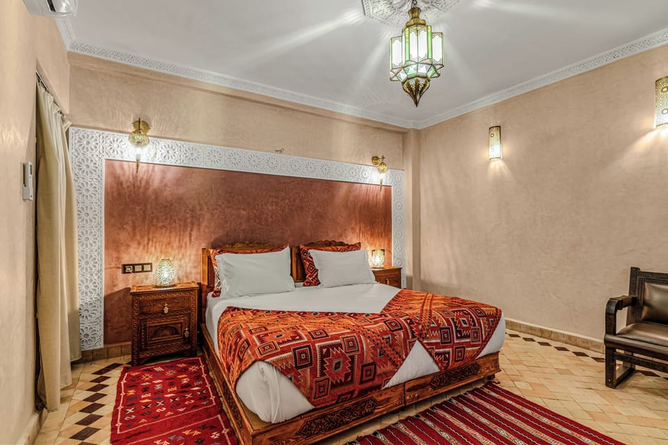 Deluxe Double or Twin Room, Patio | Premium bedding, pillowtop beds, cribs (surcharge), WiFi (free)