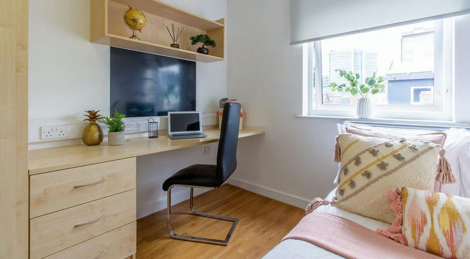 Single Room, Non Smoking | Blackout drapes, free WiFi