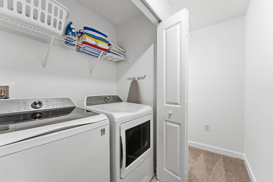 4BR Townhome w/ Private Pool at Storey Lake Villa in Kissimmee