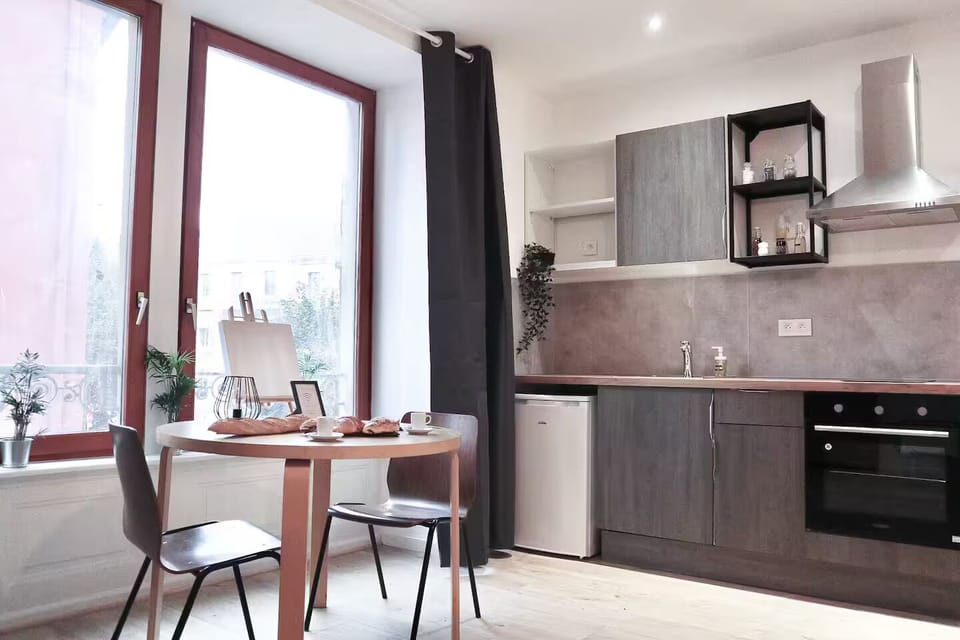 Superior Studio, 1 Double Bed, Private Bathroom | Private kitchen