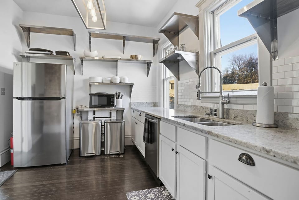 House (Multiple Bedrooms) | Property amenity