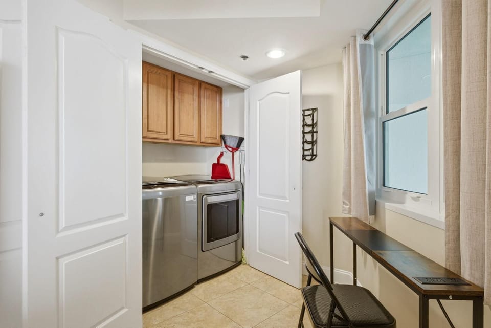 Condo, 1 King Bed with Sofa bed (Perdido Sun 1000) | Interior