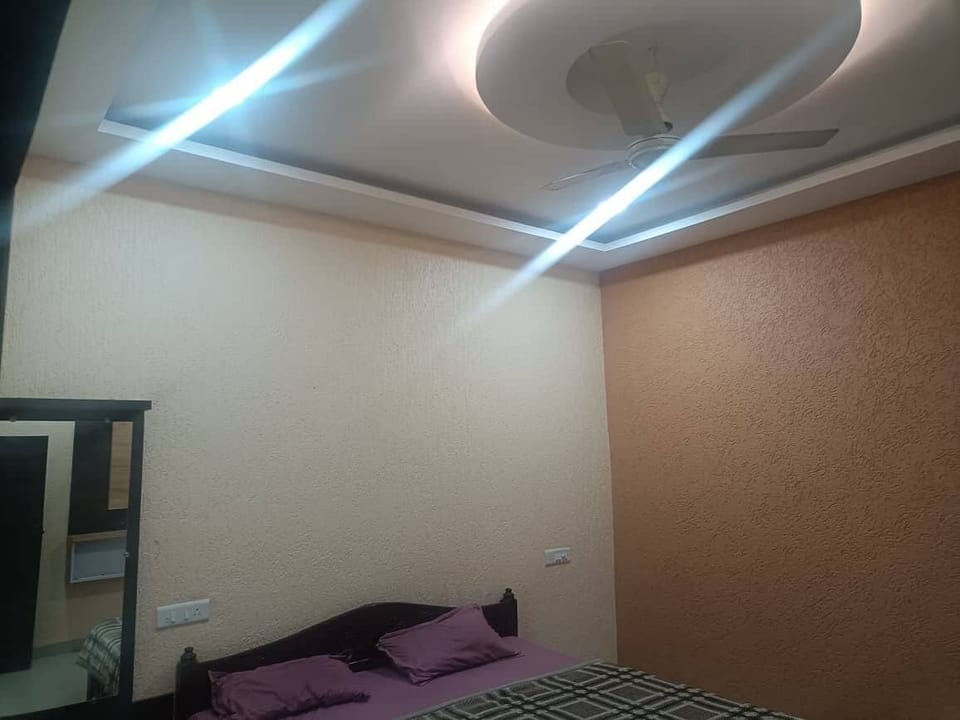 Deluxe Room | Rollaway beds (surcharge), WiFi (free), bed sheets