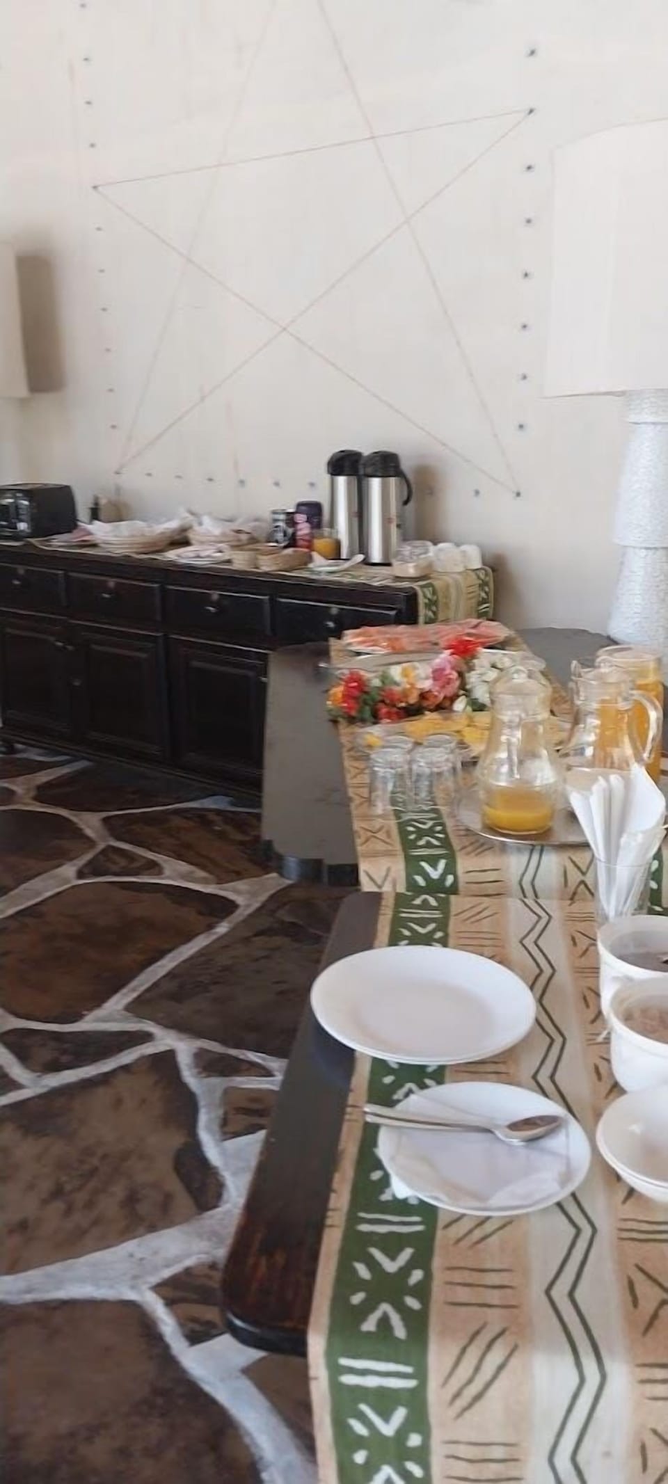 Breakfast area