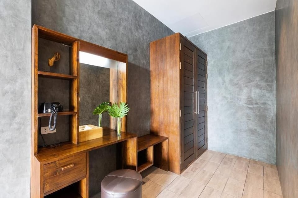 Town House Double Pool View | Living area