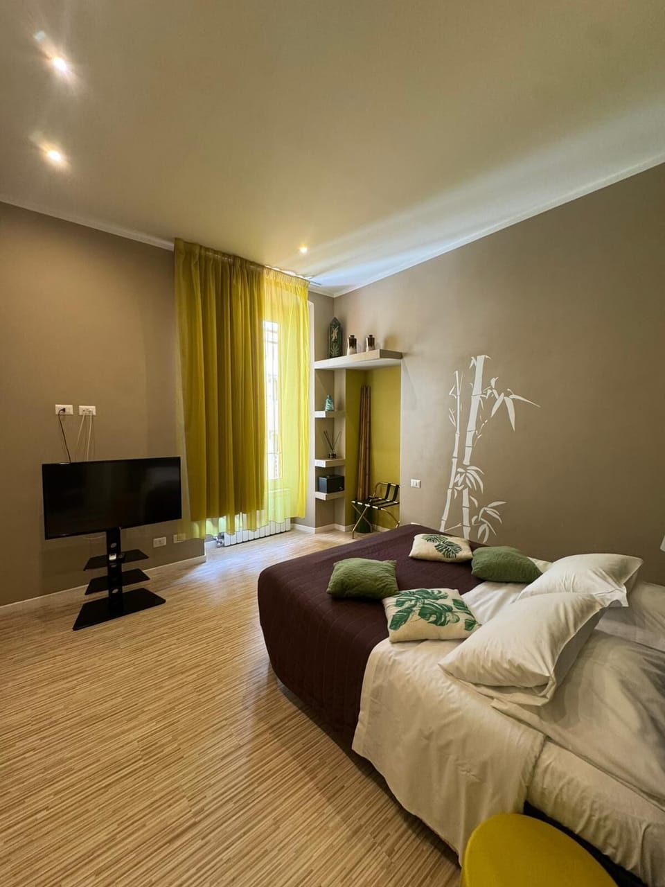 Deluxe Double or Twin Room | In-room safe, blackout drapes, free WiFi