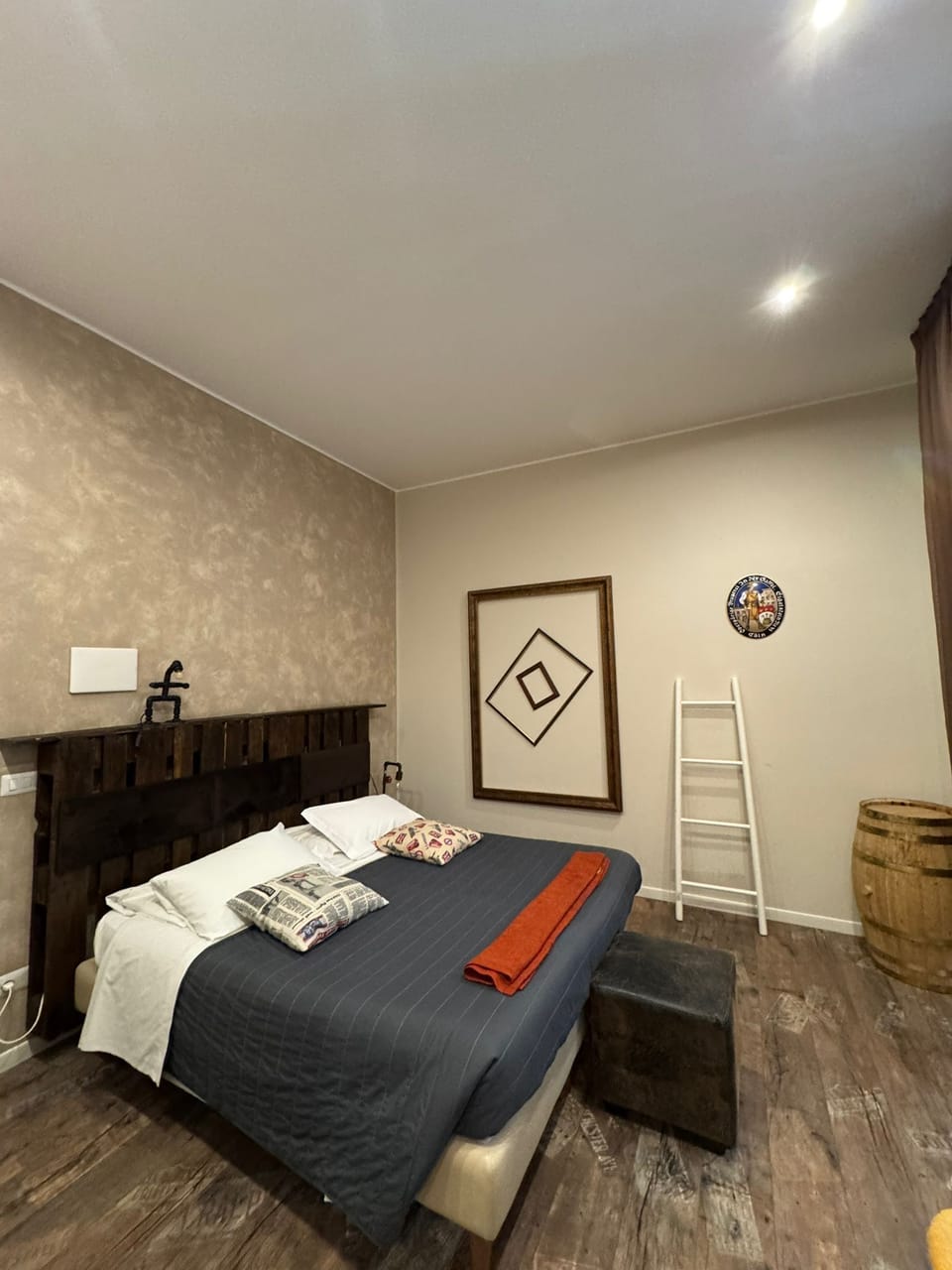 Deluxe Triple Room | In-room safe, blackout drapes, free WiFi