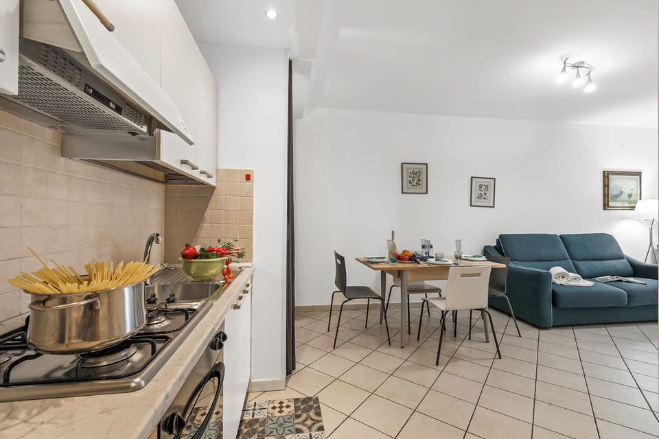 Standard Apartment, 1 Bedroom, Sea Facing (Firpo) | Private kitchen