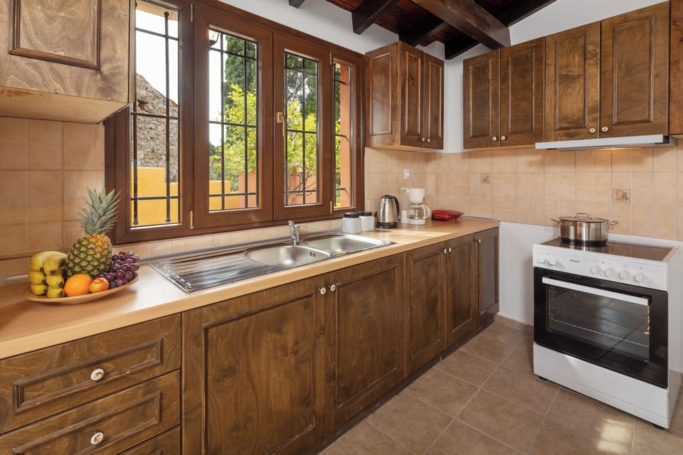 Villa, 3 Bedrooms, Smoking, Balcony | Interior