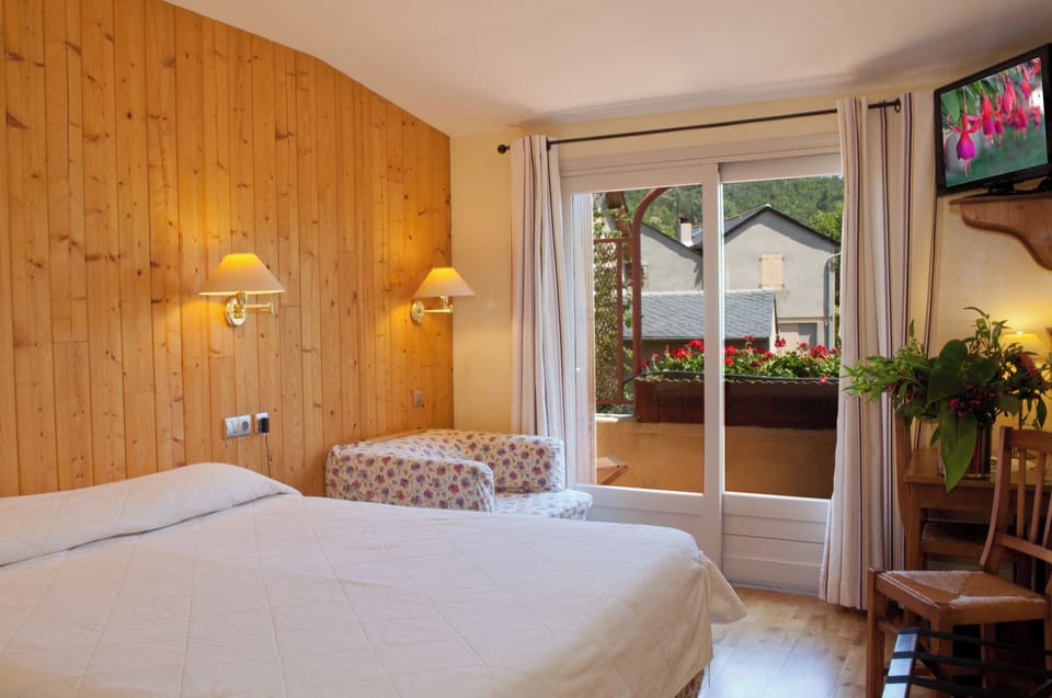 Superior Room, Balcony | Free WiFi