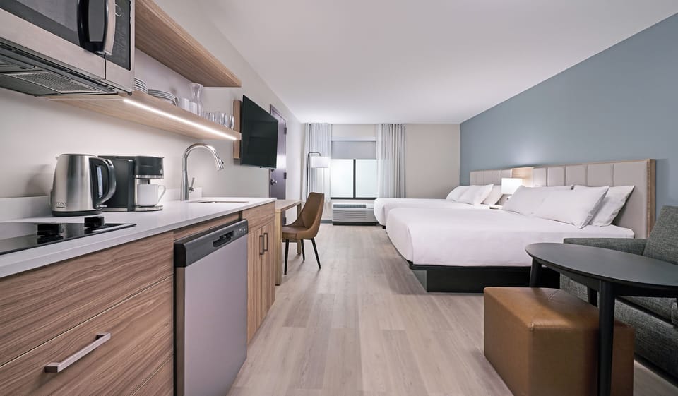 Studio Suite, Roll-in Shower (2 Queen Beds & 1 Sofa Bed) | Blackout drapes, iron/ironing board, free WiFi