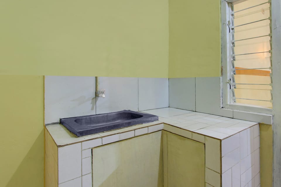 Deluxe Double Room | Bathroom | Towels, soap, shampoo