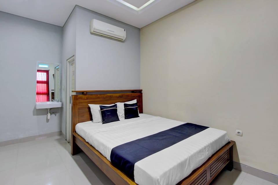 Deluxe Double Room | Free WiFi, bed sheets