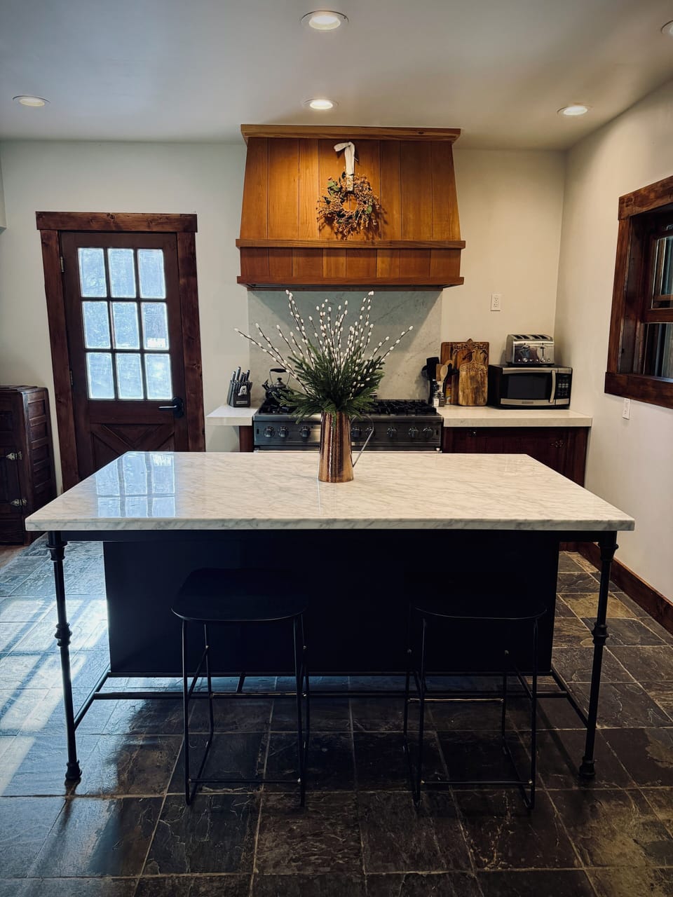 House, Partial Lake View | Private kitchen