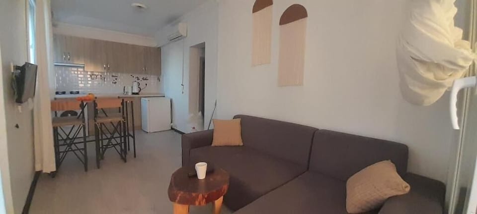 Condo, Balcony, Pool View | Living area