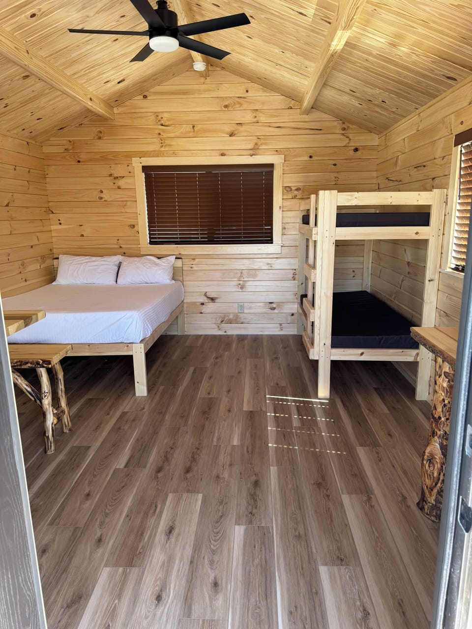 Basic Cabin, Multiple Beds, Shared Bathroom, Mountain View | Free WiFi
