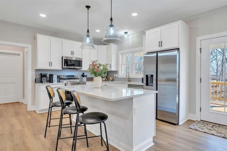 House, Multiple Beds, Balcony (LAKE Twin Cove) | Private kitchen