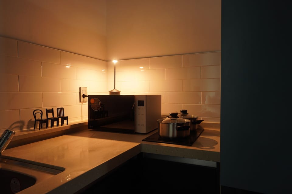 Standard Shared Dormitory, City View | Living area