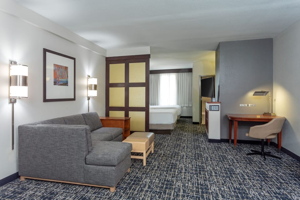 Room, Multiple Beds (High Floor) | Premium bedding, desk, iron/ironing board, free cribs/infant beds