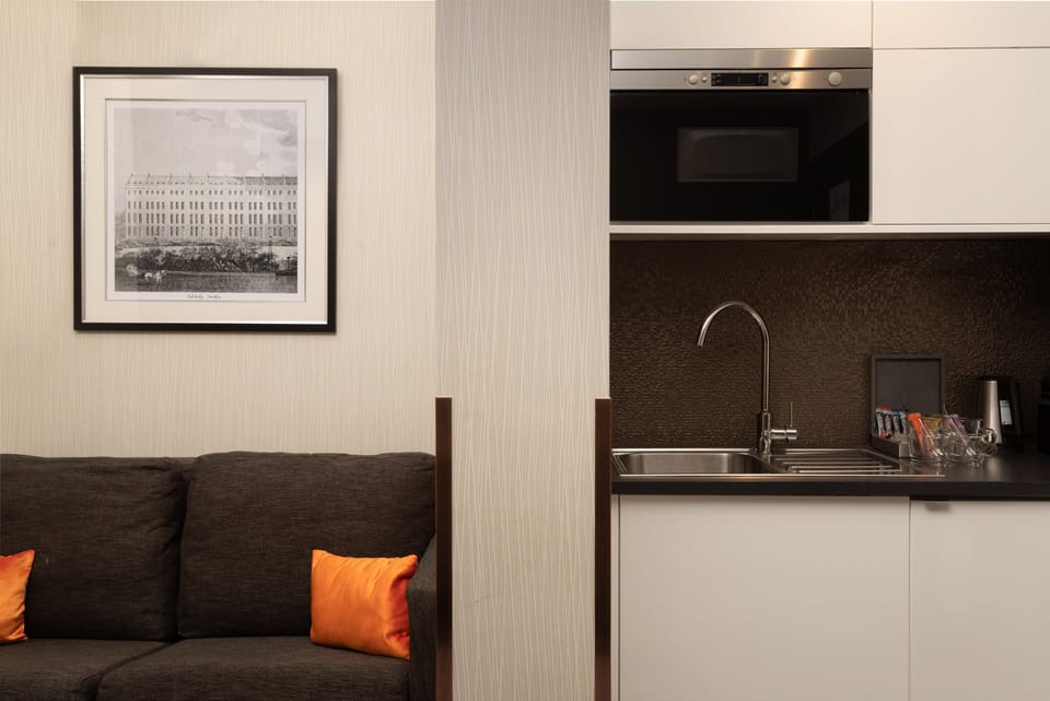 Junior Studio Suite | Private kitchenette