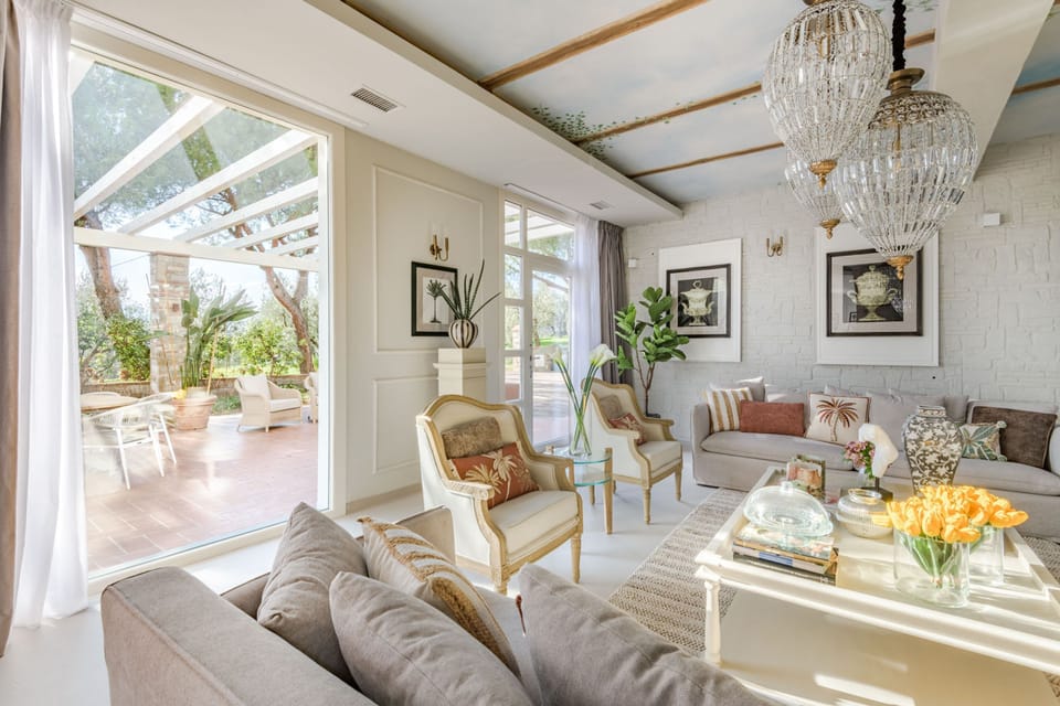 House | 9 bedrooms