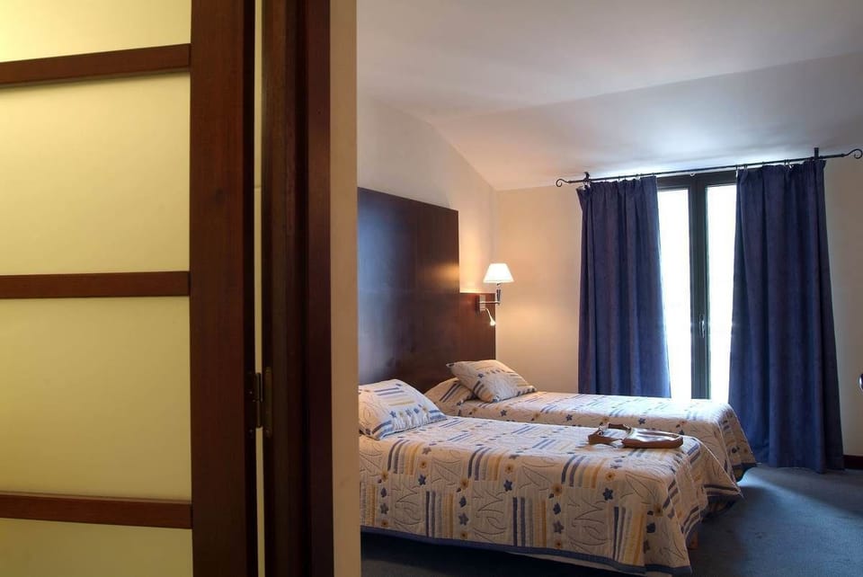 Double Room (Privilege) | In-room safe, desk, soundproofing, free WiFi