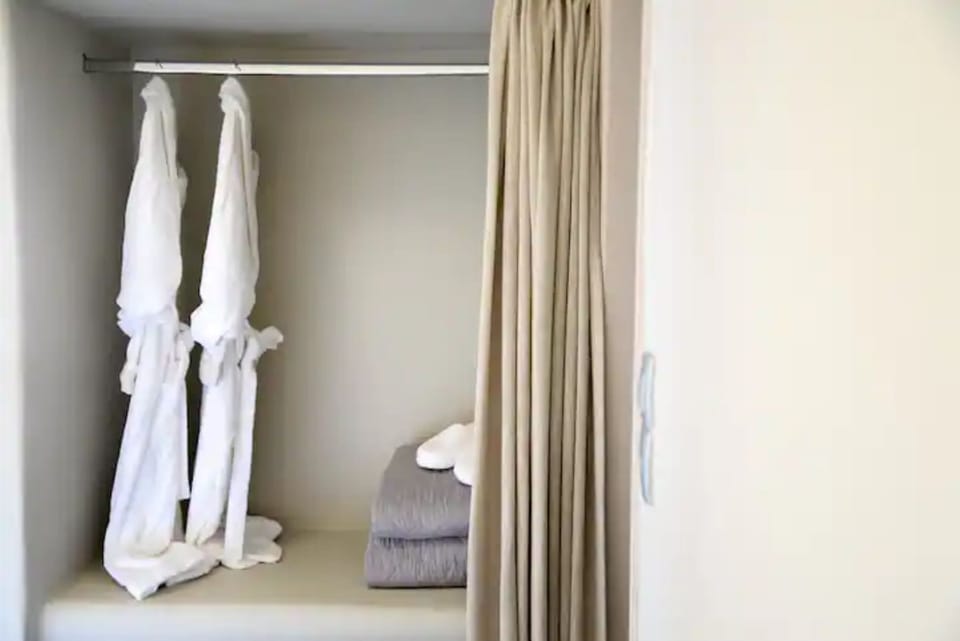 Deluxe Villa, 1 Bedroom, Jetted Tub, Sea View | Individually decorated, individually furnished, desk, blackout drapes