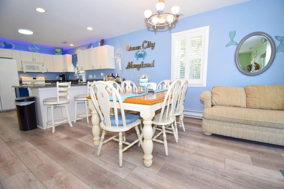 House, 3 Bedrooms | Dining