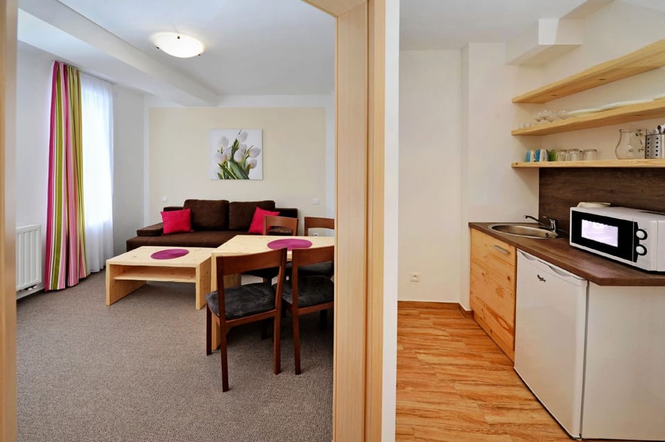 Standard Apartment, 1 Bedroom | 1 bedroom, WiFi (free)