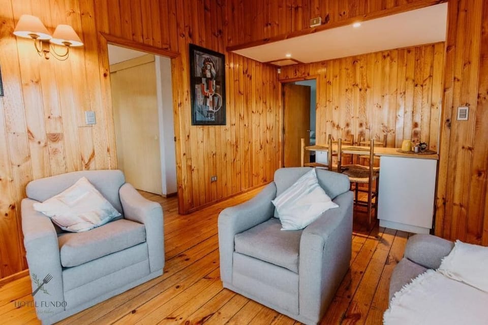 Superior Chalet, 2 Bedrooms, Garden View | Living area