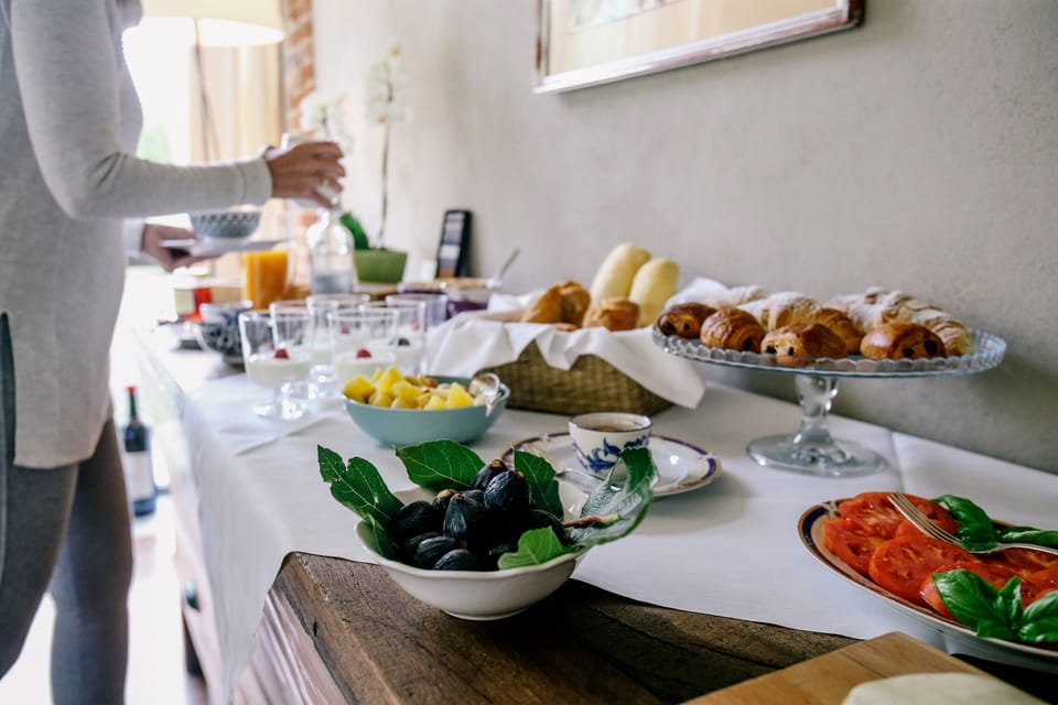 Free daily full breakfast