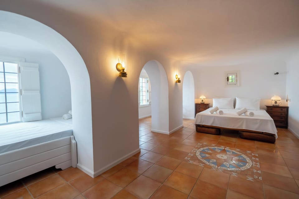 House, Sea View | In-room safe, blackout drapes, iron/ironing board, travel crib