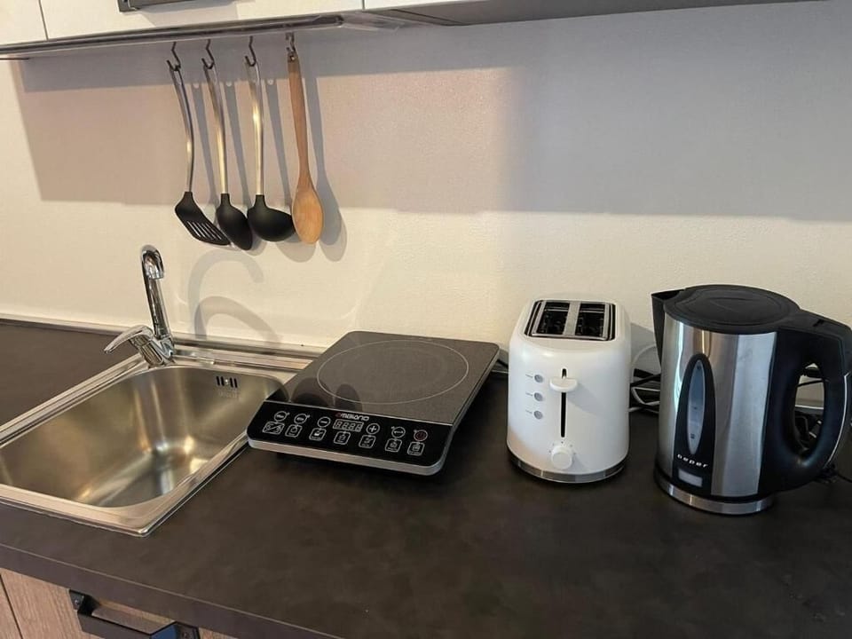 RED studio flat | Coffee and/or coffee maker