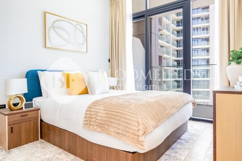 Apartment, Balcony, City View | Iron/ironing board, free WiFi