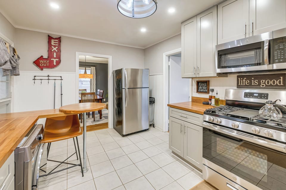 House (3 Bedrooms) | Interior