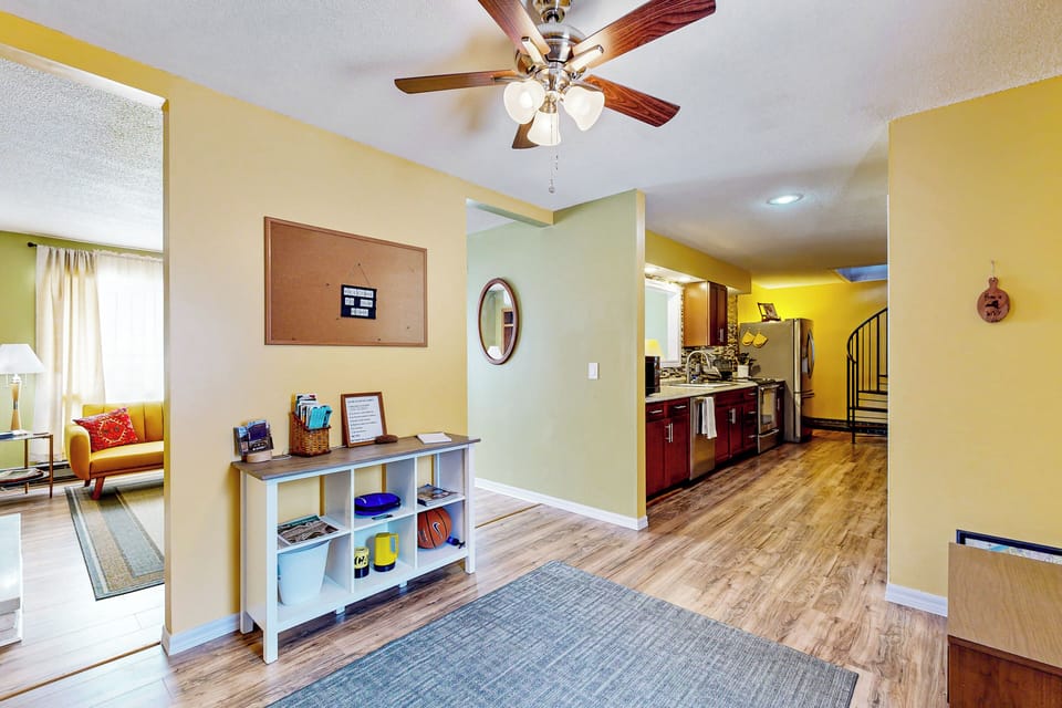 House (2 Bedrooms) | Interior