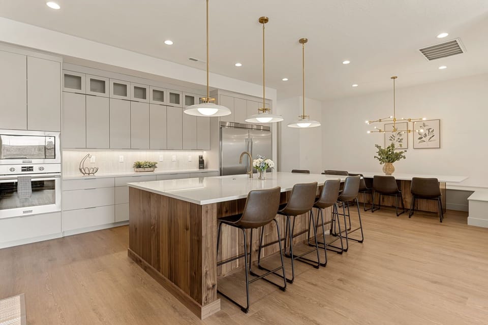 House, Multiple Bedrooms | Private kitchen | Fridge, oven, coffee/tea maker, toaster
