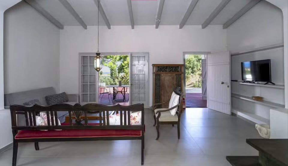 House, Smoking | 3 bedrooms, soundproofing