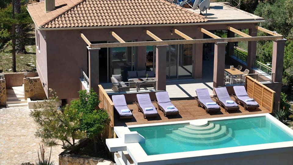 House, Smoking | 4 bedrooms
