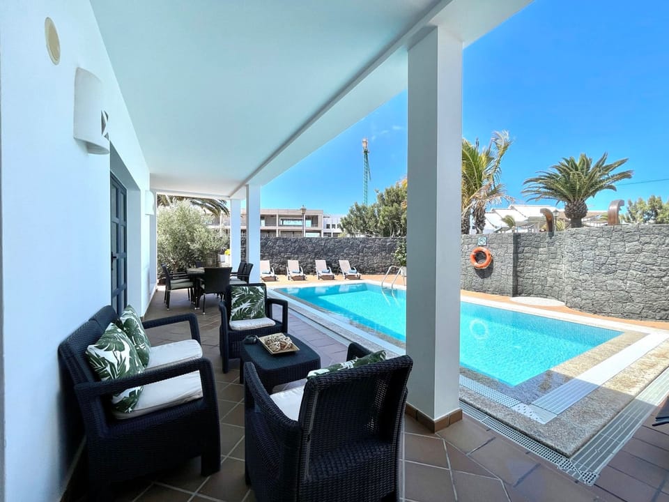 House, Smoking | 3 bedrooms
