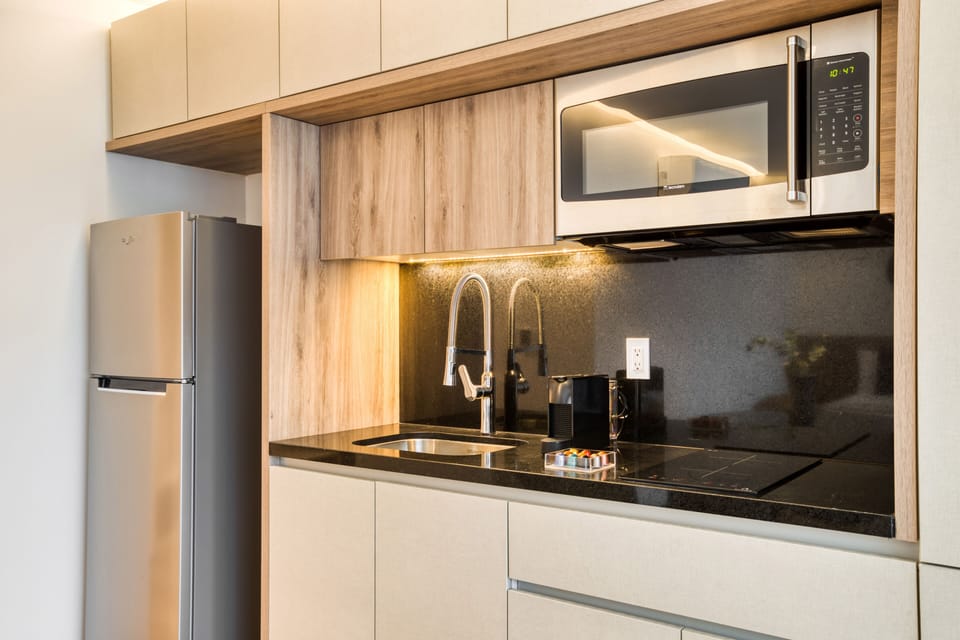 Family Apartment, Patio | Private kitchen | Espresso maker