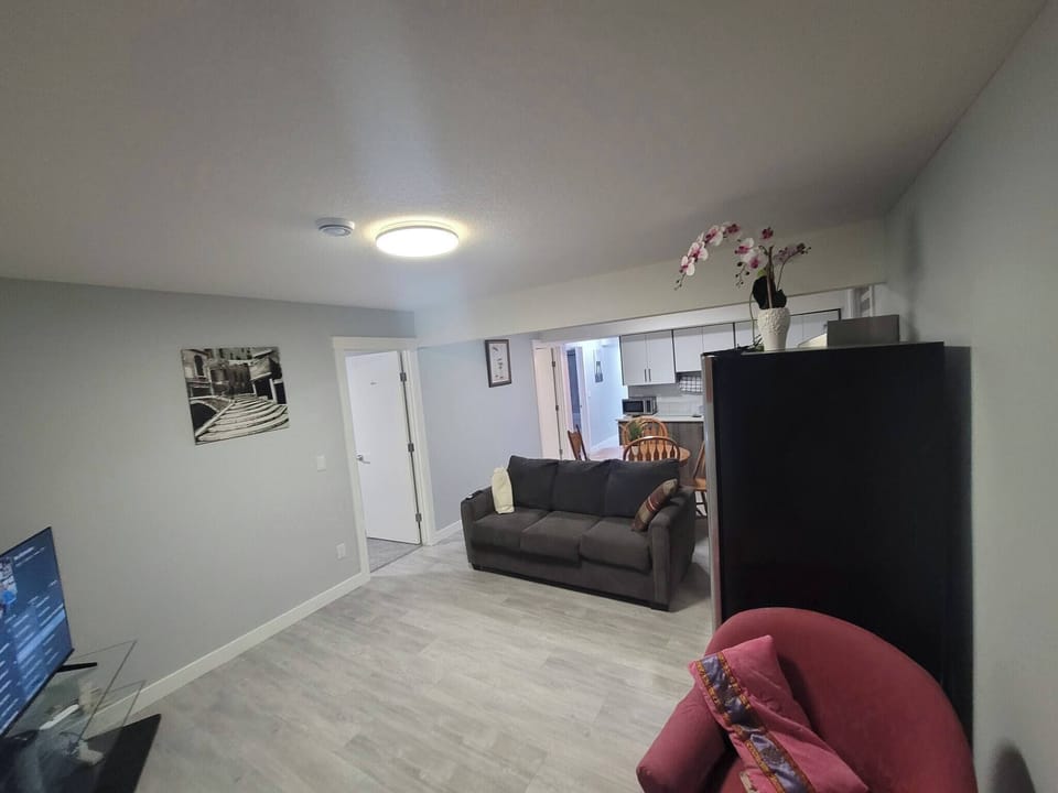 Apartment, 2 Bedrooms, Balcony | Living room