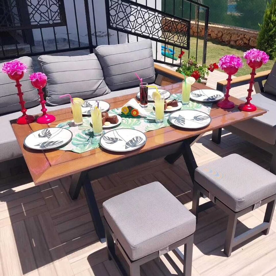 Villa, Mountain View | Outdoor dining