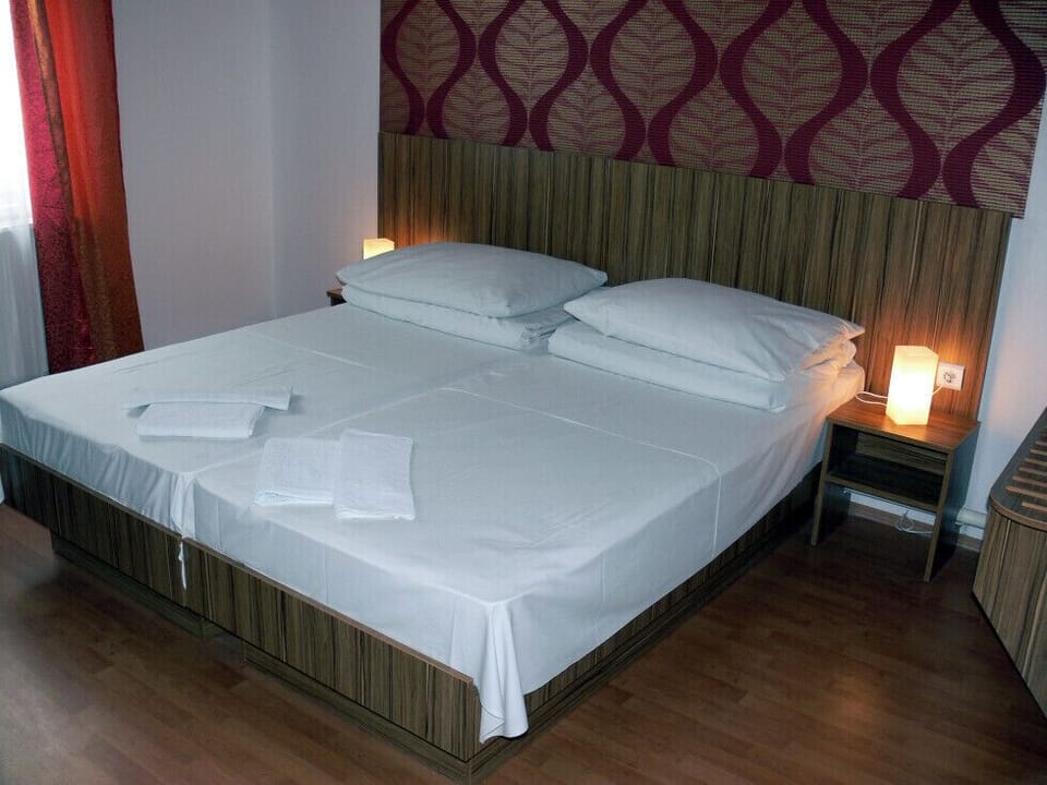 Desk, free WiFi, bed sheets
