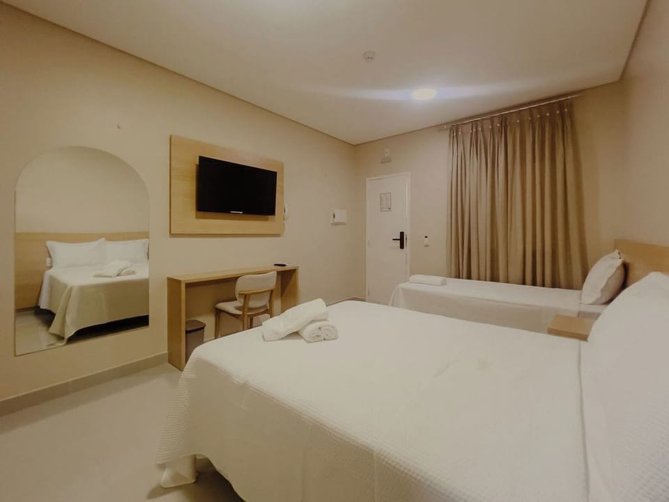 Standard Triple Room | Desk, laptop workspace, free WiFi