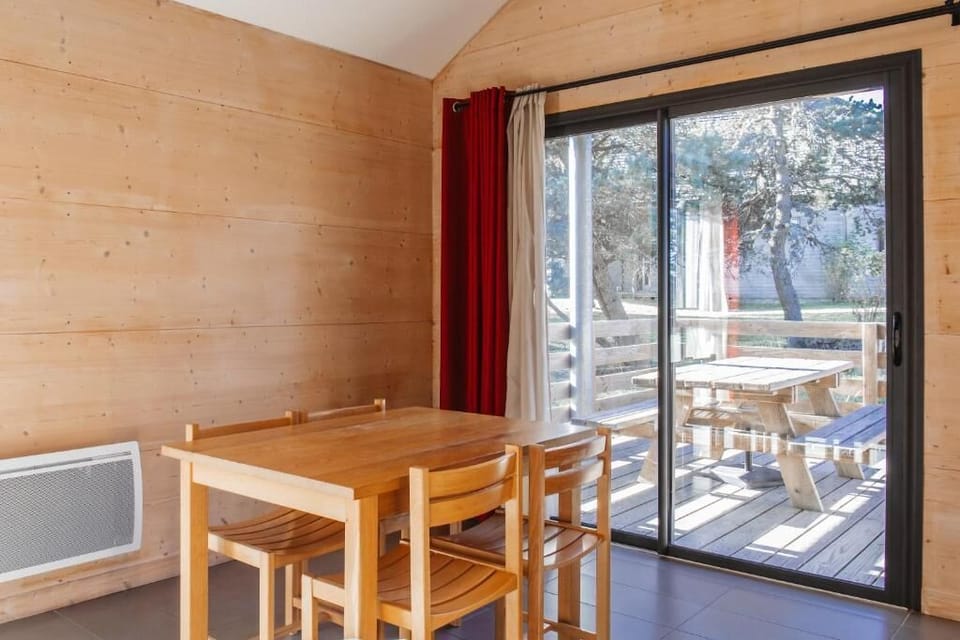 Chalet | Dining