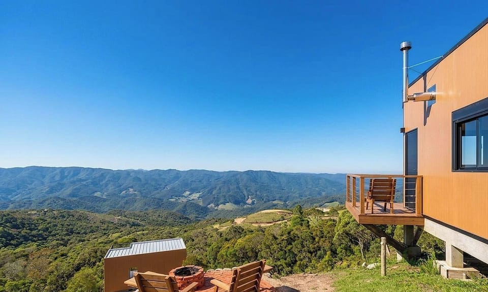 Basic Chalet | Outdoor dining