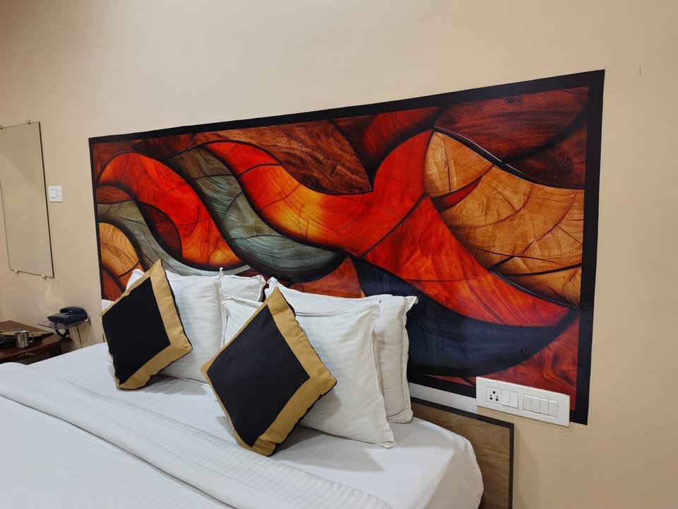 Premium Room | Desk, laptop workspace, iron/ironing board, free WiFi